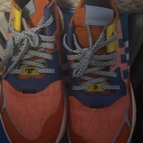 Adidas new/like new sneakers  size 11.5-12 men main image 8